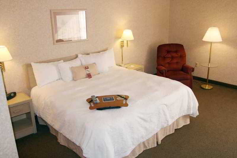 Holiday Inn Express Painted Post By Ihg Room photo